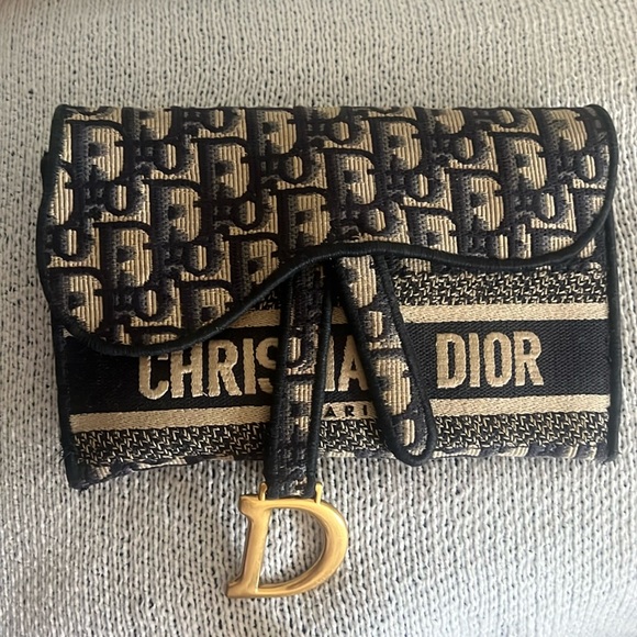 CHRISTIAN DIOR
Oblique Slim Saddle Pouch Blue - Picture 2 of 9